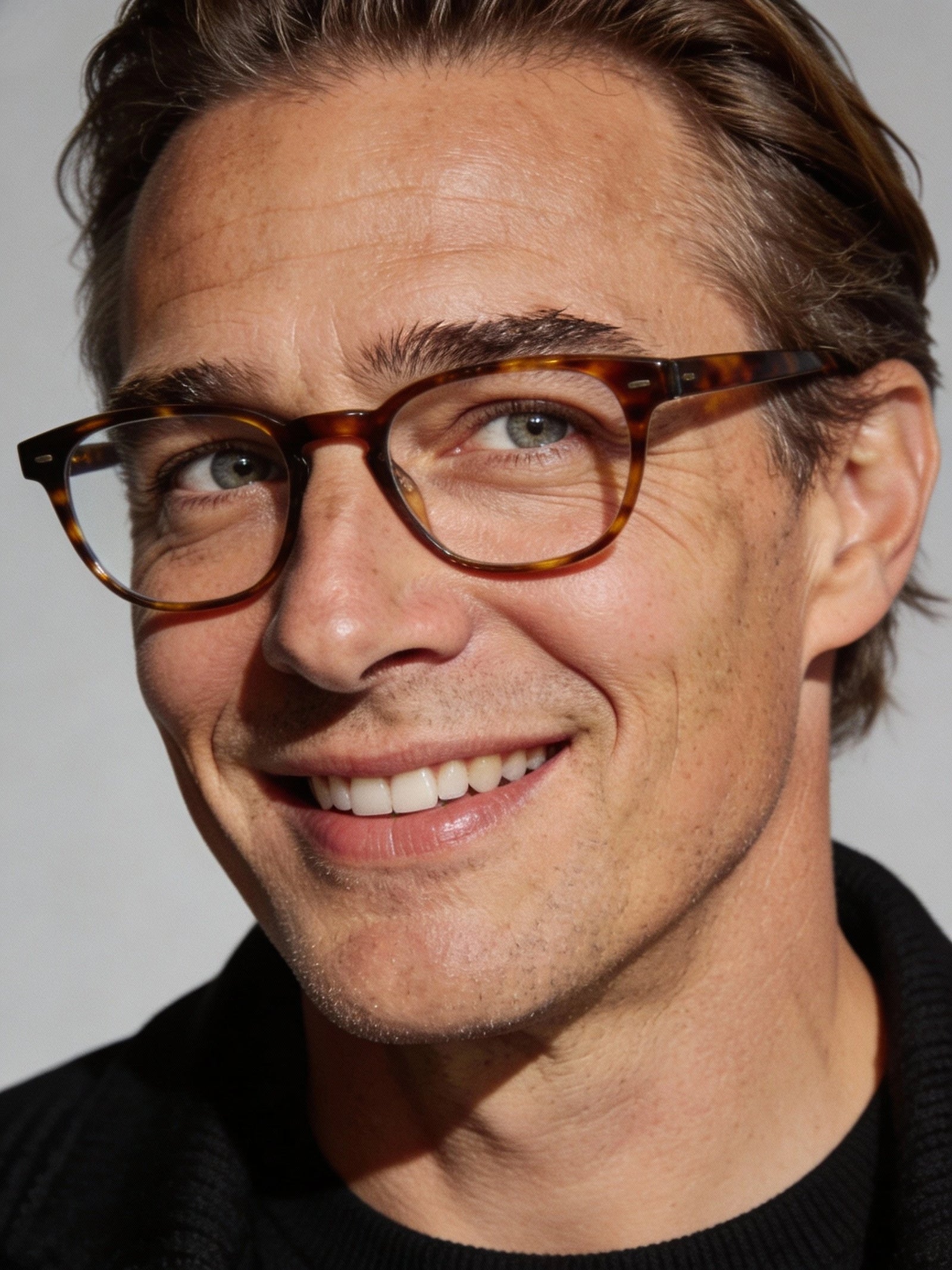 Close-up brillenglas met reflectie